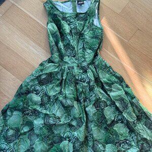 Retro fit and flare sleeveless dress, green cabbage pattern
